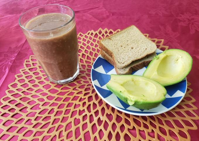 Desayuno Saludable a base de quaker con manzanas y pan y palta Receta de  Nora Quispe Trillo- Cookpad