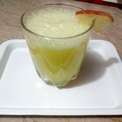 A picture of Apple Soda Drink.