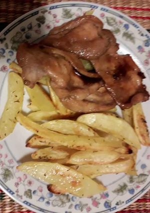 Una foto de Pollo en salsa de miel y sillao