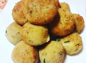 Foto di Crocchette di puré con sorpresa