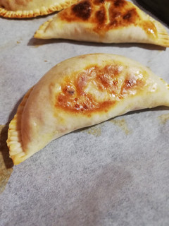 Una foto de Empanadillas de pollo al horno