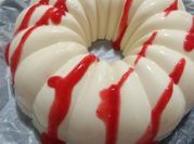 Una foto de gelatina de yogurt con grenetina