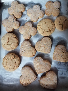 Una foto de Scones de queso y sésamo