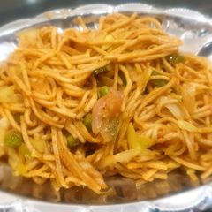 A picture of Noodles.