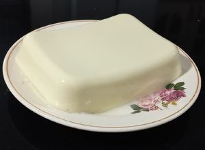 Una foto de Quesillo vegano de Garbanzos