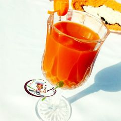 A picture of Carrot juice.