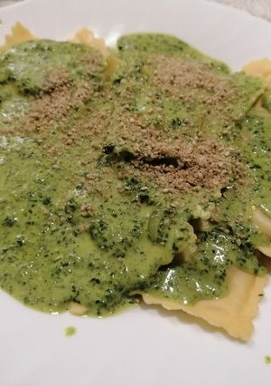 Una foto de 290. Salsa de espinacas con nata para pasta / Thermomix