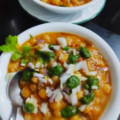 A picture of Aloo Chana Chat.