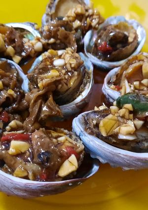 鮮美醬藏黑芝麻油香鮑魚 的食譜成品照片