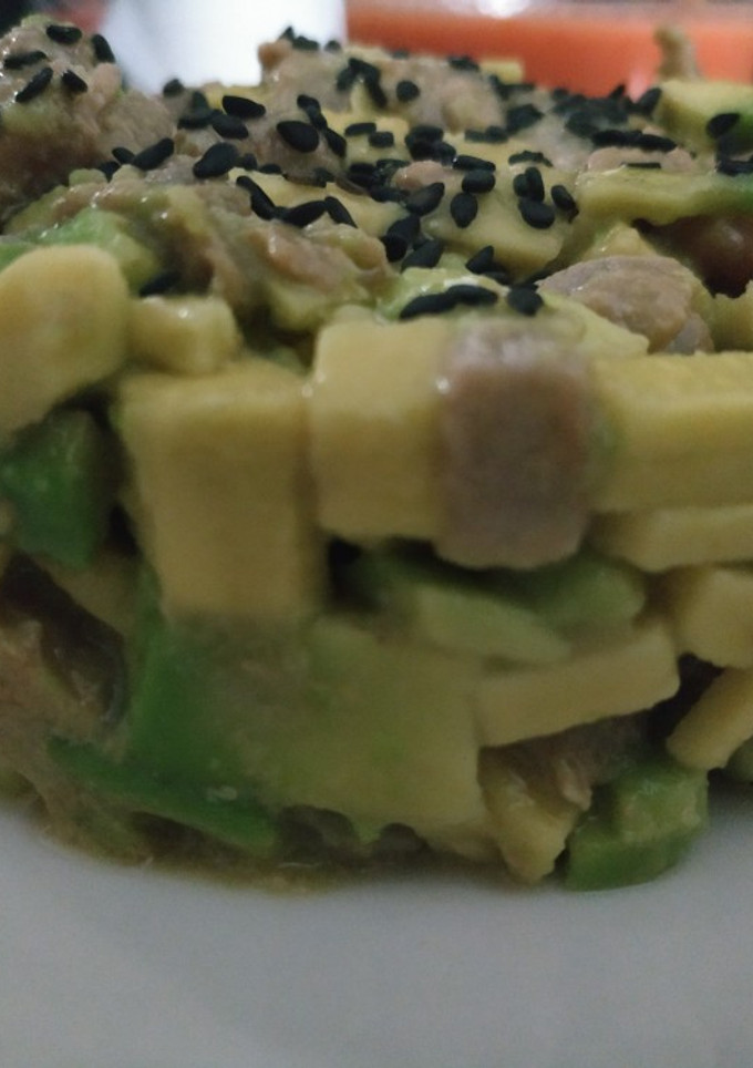 Una foto de Tartar de atún