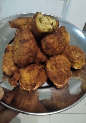 Gambar Cekodok lebihan roti + pisang + kelapa kering