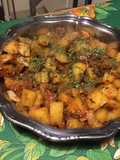 Pommes de terre sautées tomates, oignons et marinade