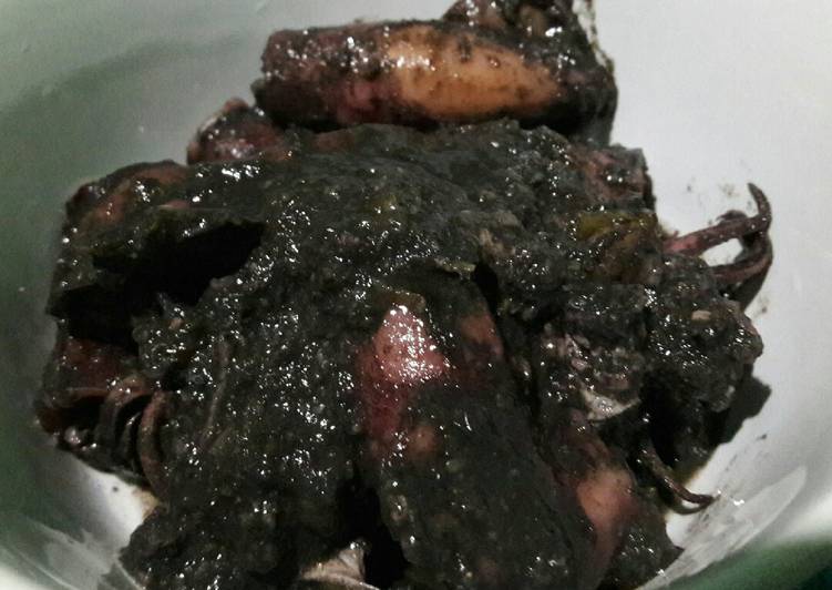 Cumi masak hitam