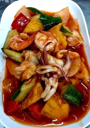รูปของ เปรี้ยวหวาน กุ้ง หมึก