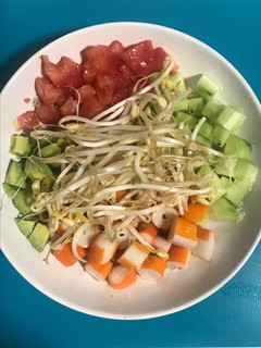 Una foto de Ensalada variada con germinados, para cenar