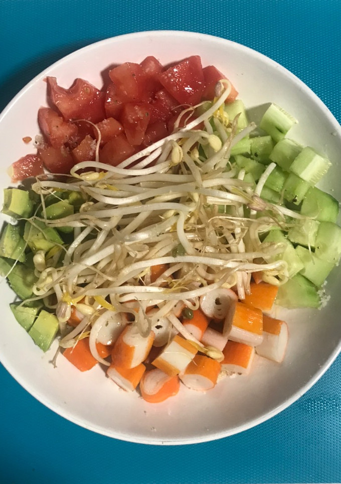 Una foto de Ensalada variada con germinados, para cenar