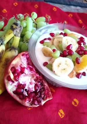 A picture of Fruit pudding.