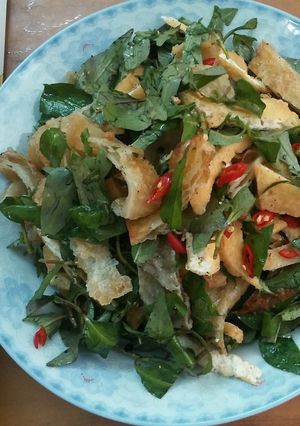 Hình của món Gà xé chay.