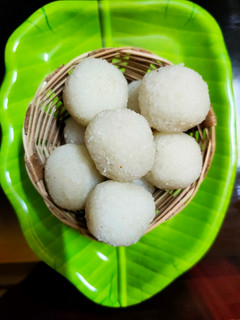 নারকেল নাড়ু(narkel naru recipe in Bengali) রেসিপির প্রধান ছবি