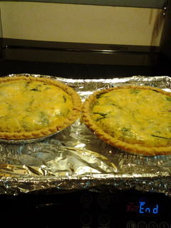 A picture of quiche.