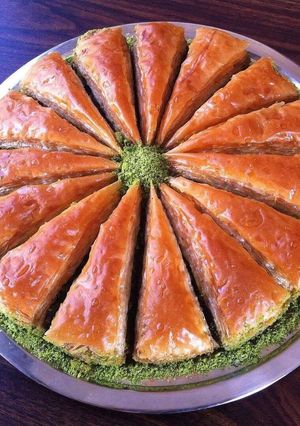 صورة لوصفة البقلاوة التركية بالفستق الحلبي