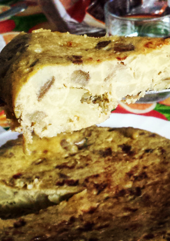 Una foto de Tortilla de patata y berenjena