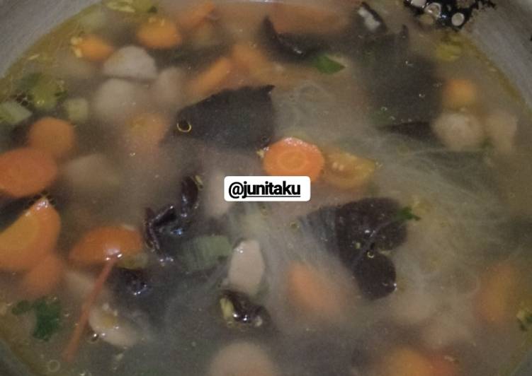 Bagaimana Menyiapkan Soup Kimlo, Bisa Manjain Lidah