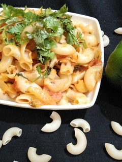 मसाला मैकरॉनी (masala macaroni recipe in Hindi) रेसिपी मुख्य फोटो