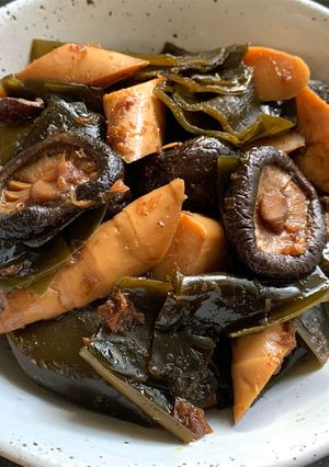 A picture of Simmered Kombu (Kelp), Shiitake & Bamboo Shoot.