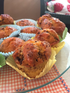 Una foto de Muffins naranja y chocolate