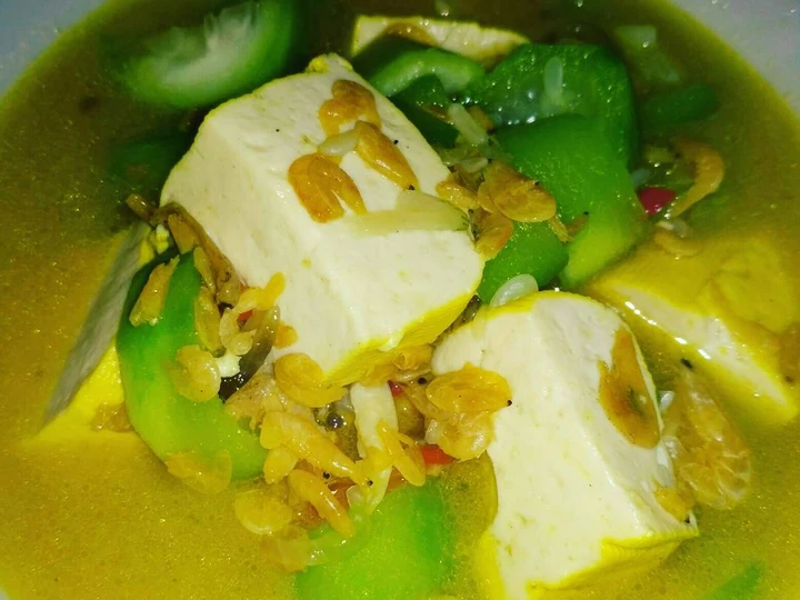 Langkah Mudah untuk Membuat Resep Tumis oyong tahu yang Uenak Anti Ribet, Menggugah Selera