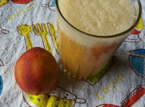 Una foto de Licuado de durazno (sin leche)