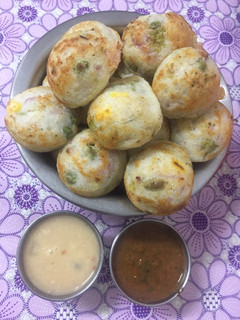 சோளப் பணியாரம்(vegetables juwar paniyaram) செய்முறை முக்கிய புகைப்படம்