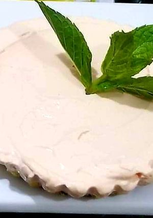 A picture of Mango mousee tart.