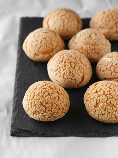 A picture of Craquelin Cream Puff [Mascarpone Filling].