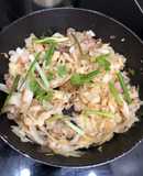 Bắp cải xào thịt