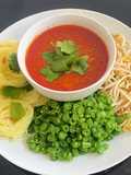 Rice vermicelli with Tuna Curry Sauce