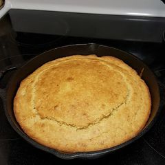 A picture of Traditional Southern Cornbread.