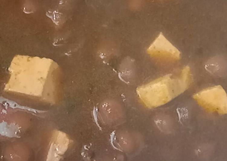 Recipe of Love White Chickpeas with paneer
