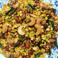 A picture of Avarekai Mixed Dry fruits mixture.
