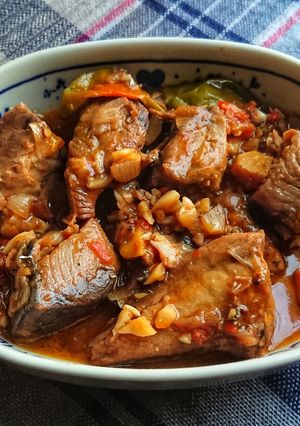 Hình của món Skipjack Tuna Adobo.
