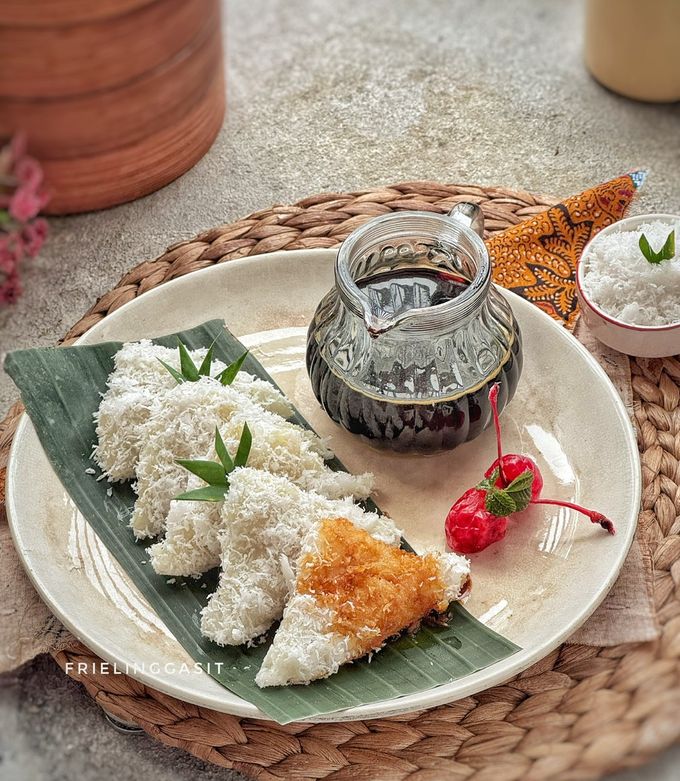 Foto resep Lupis dari Beras Ketan yang Diaron