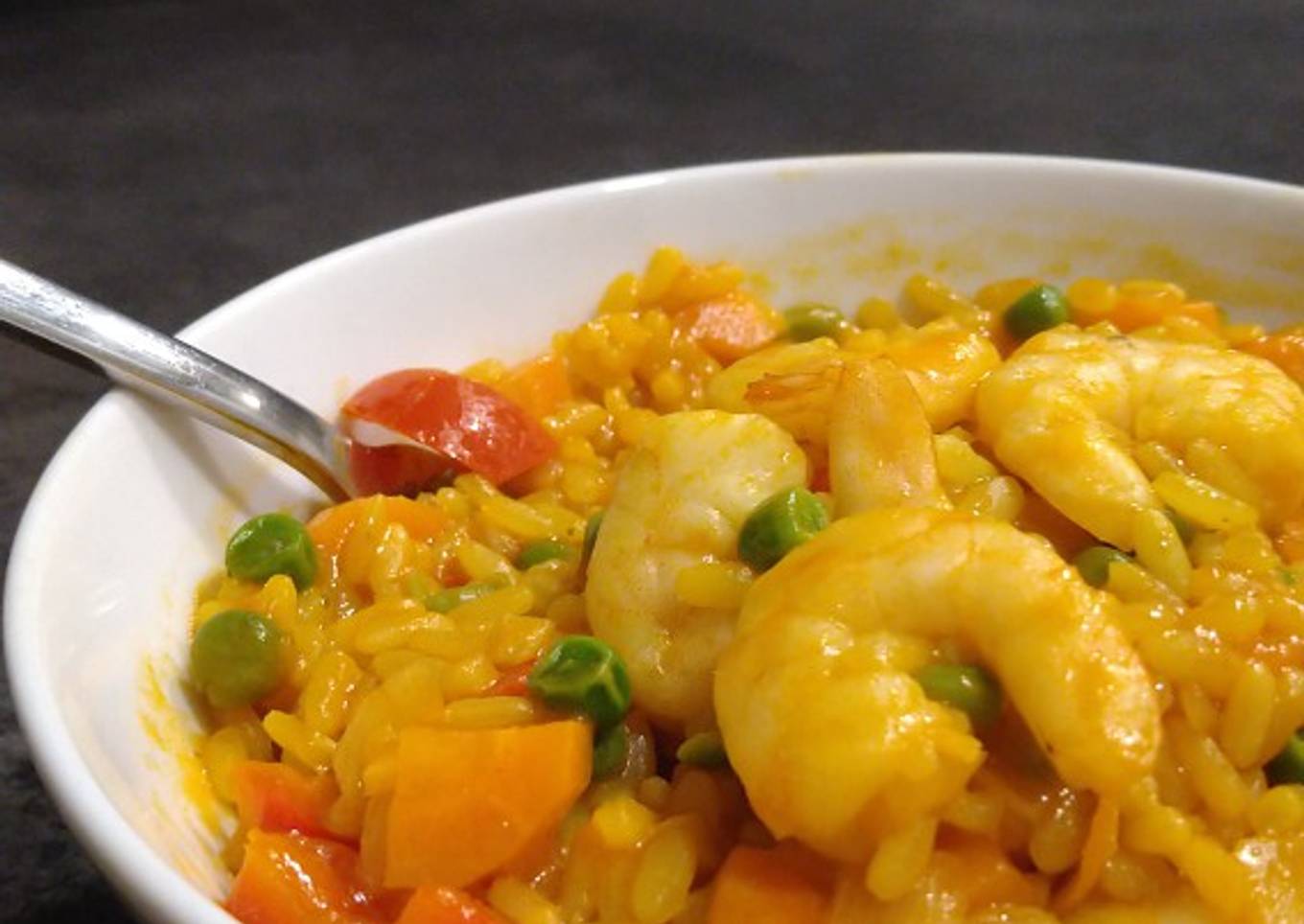 Colourful risotto with scampi