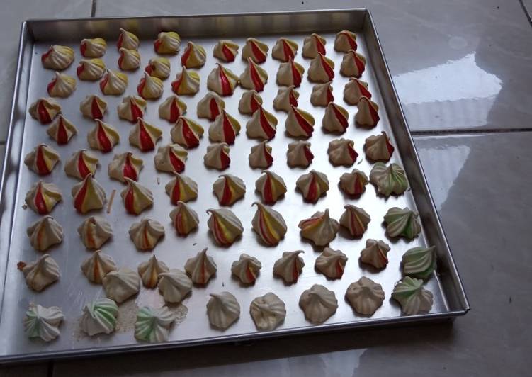 Langkah Mudah untuk Menyiapkan Meringue Cookies #SiapRamadan yang Bikin Ngiler