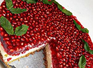 صورة لوصفة تشيز كيك بالرمان 🍰