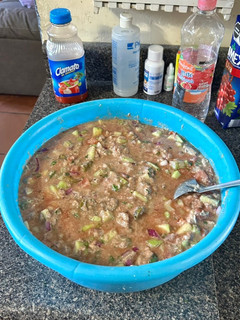 Una foto de Ceviche de pescado y camarón