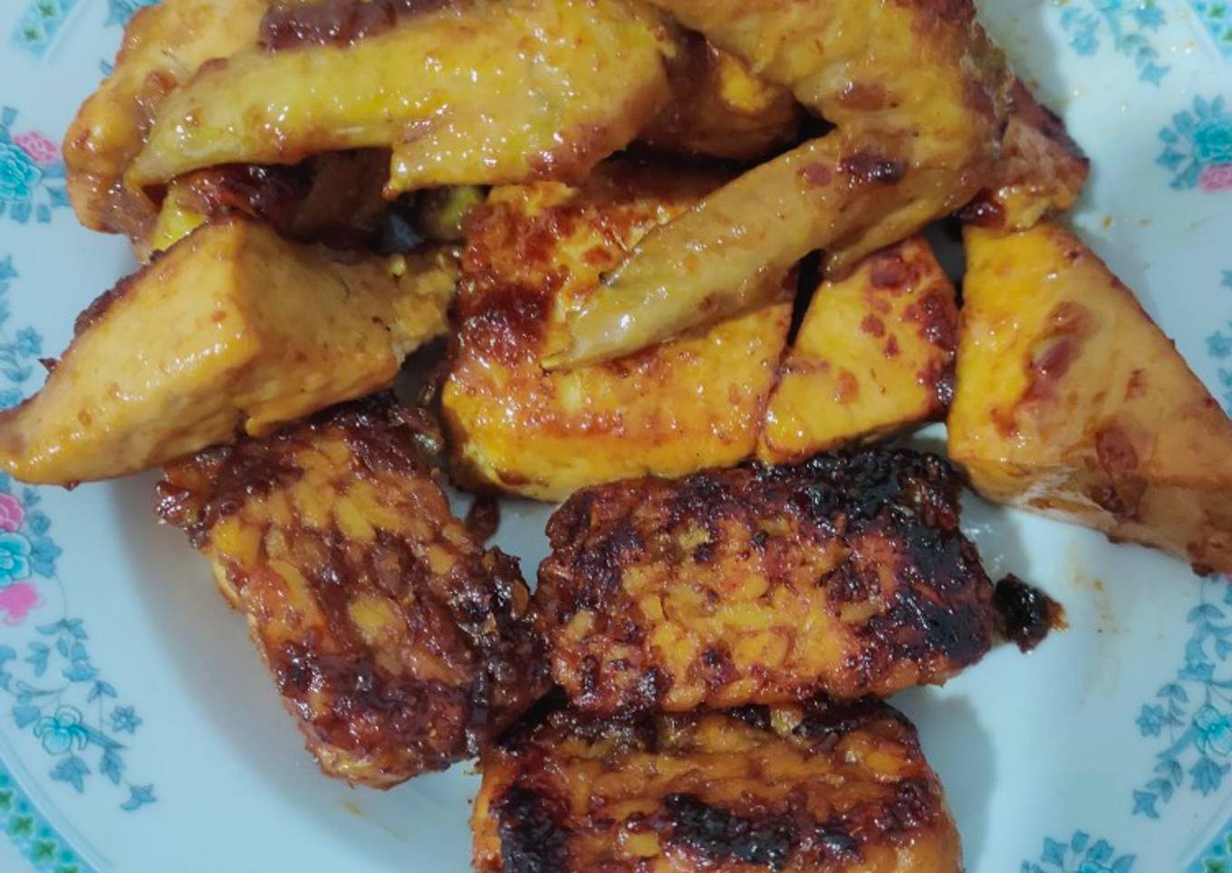 Ayam, Tahu, Tempe Bacem