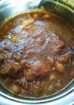 আলু ও ছোলার তরকারি(aalu chola tarkari recipe in Bengali) রেসিপির প্রধান ছবি