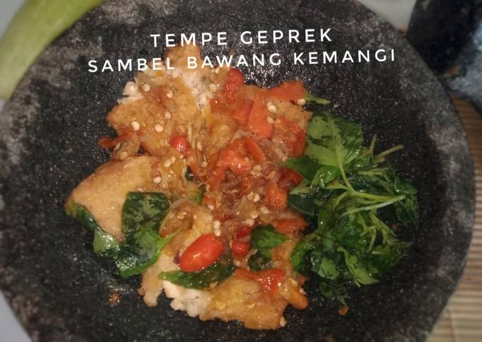 Tempe Geprek Sambel Bawang Kemangi