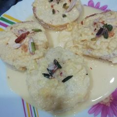 A picture of Bread ki rasmalai.